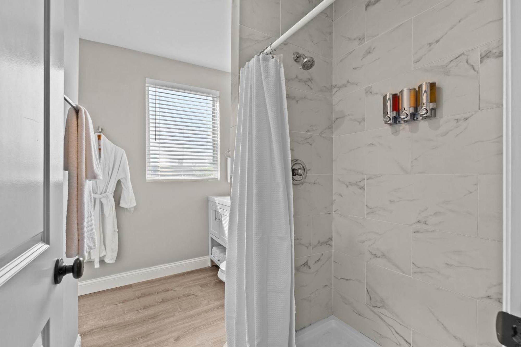 Tower Grove West End Whimsy | Jz Vacation Rentals מראה חיצוני תמונה