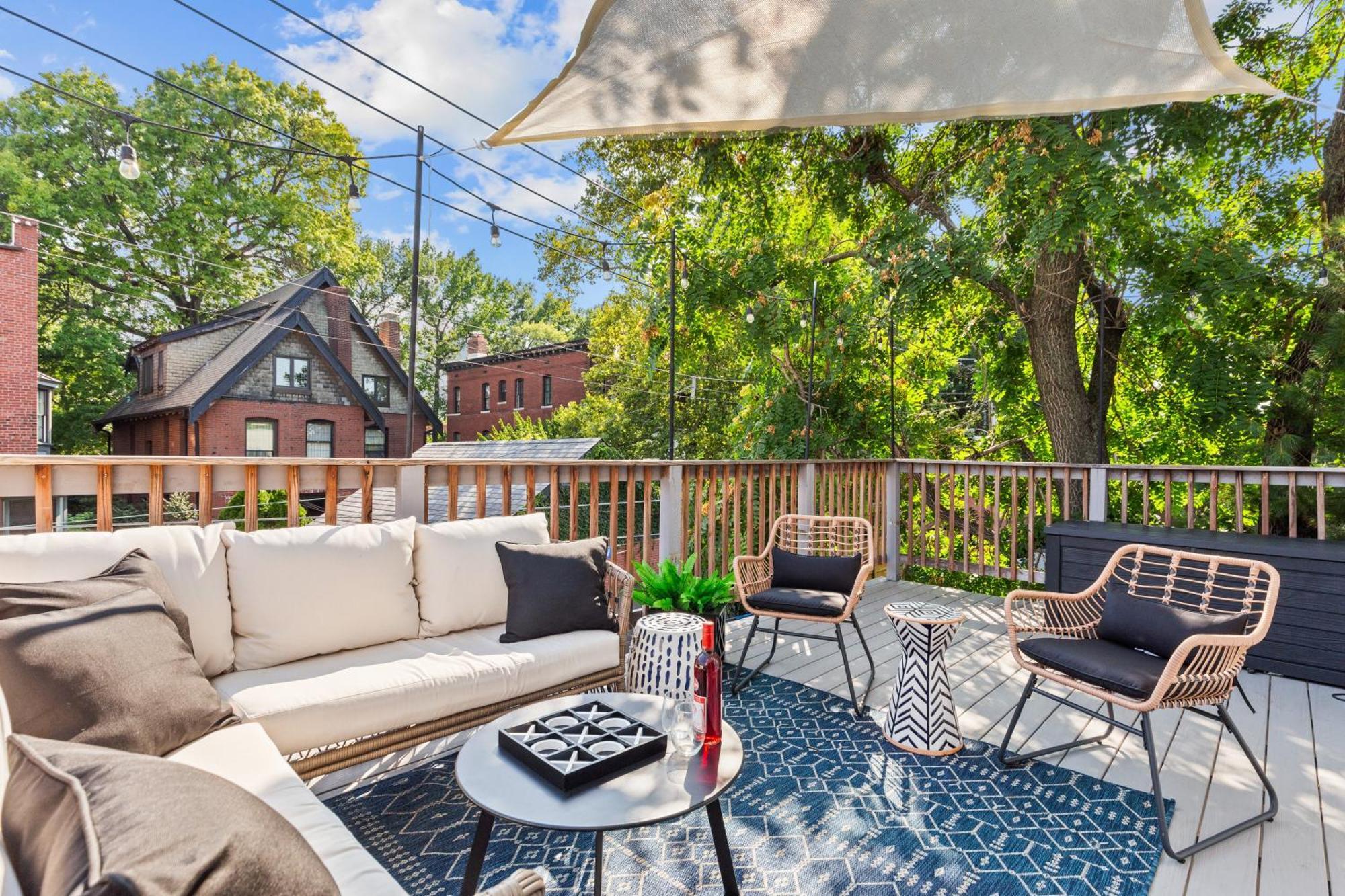 Tower Grove West End Whimsy | Jz Vacation Rentals מראה חיצוני תמונה