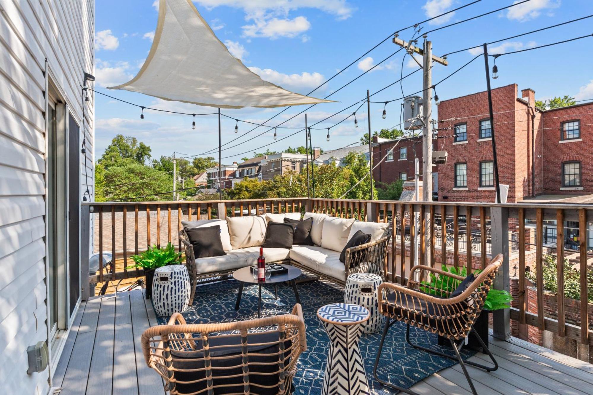 Tower Grove West End Whimsy | Jz Vacation Rentals מראה חיצוני תמונה