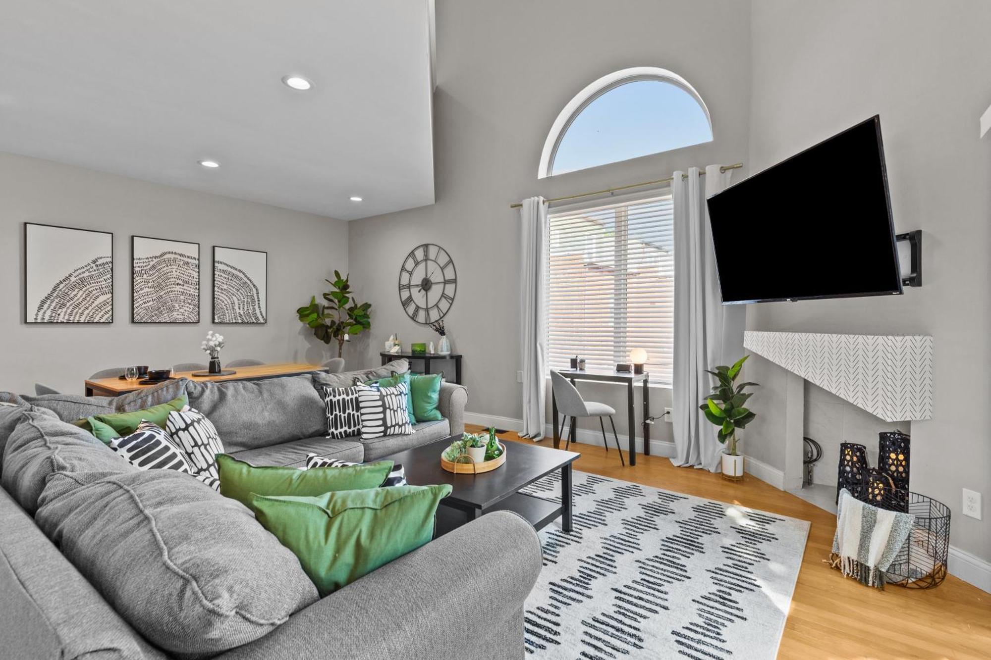 Tower Grove West End Whimsy | Jz Vacation Rentals מראה חיצוני תמונה