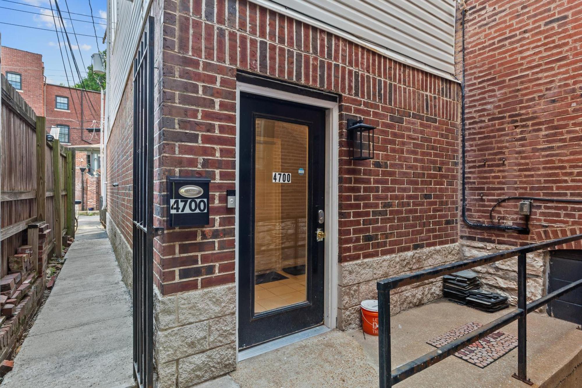 Tower Grove West End Whimsy | Jz Vacation Rentals מראה חיצוני תמונה